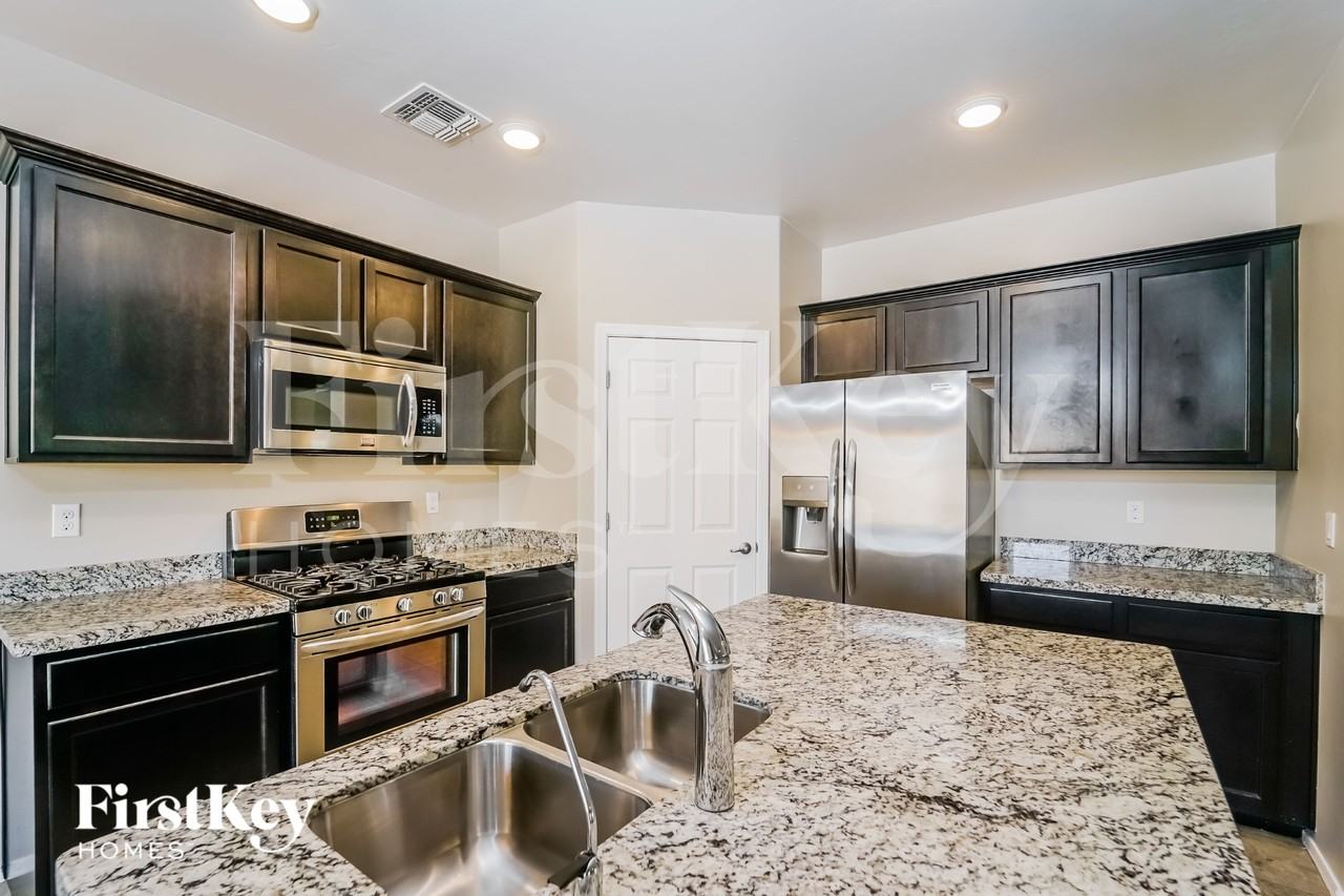 12239 E Metz Dr - Photo 6 of 15