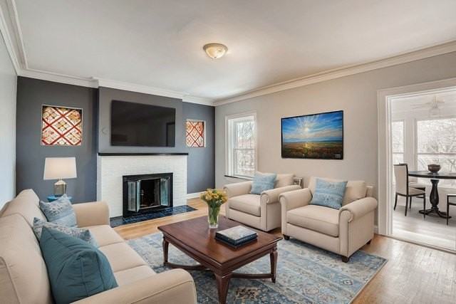 921 W Agatite Ave #3 - Photo 2 of 15