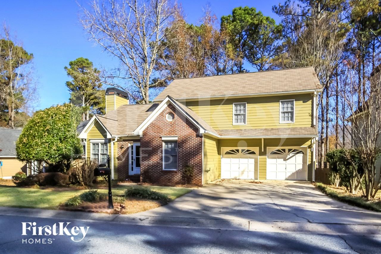 130 Whisperwood Ln Nw - Photo 2 of 15