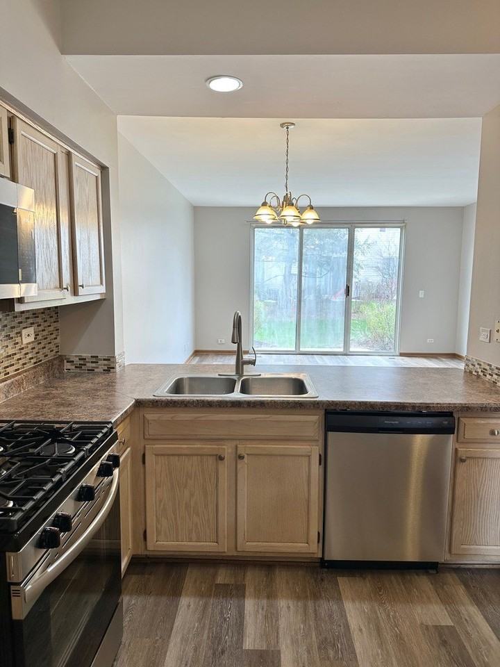 125 Capella Ct - Photo 5 of 19