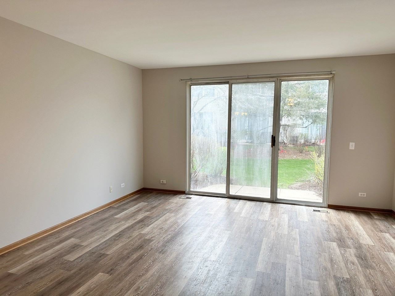 125 Capella Ct - Photo 7 of 19