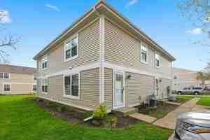 featured image of 377 Farmingdale Cir #377