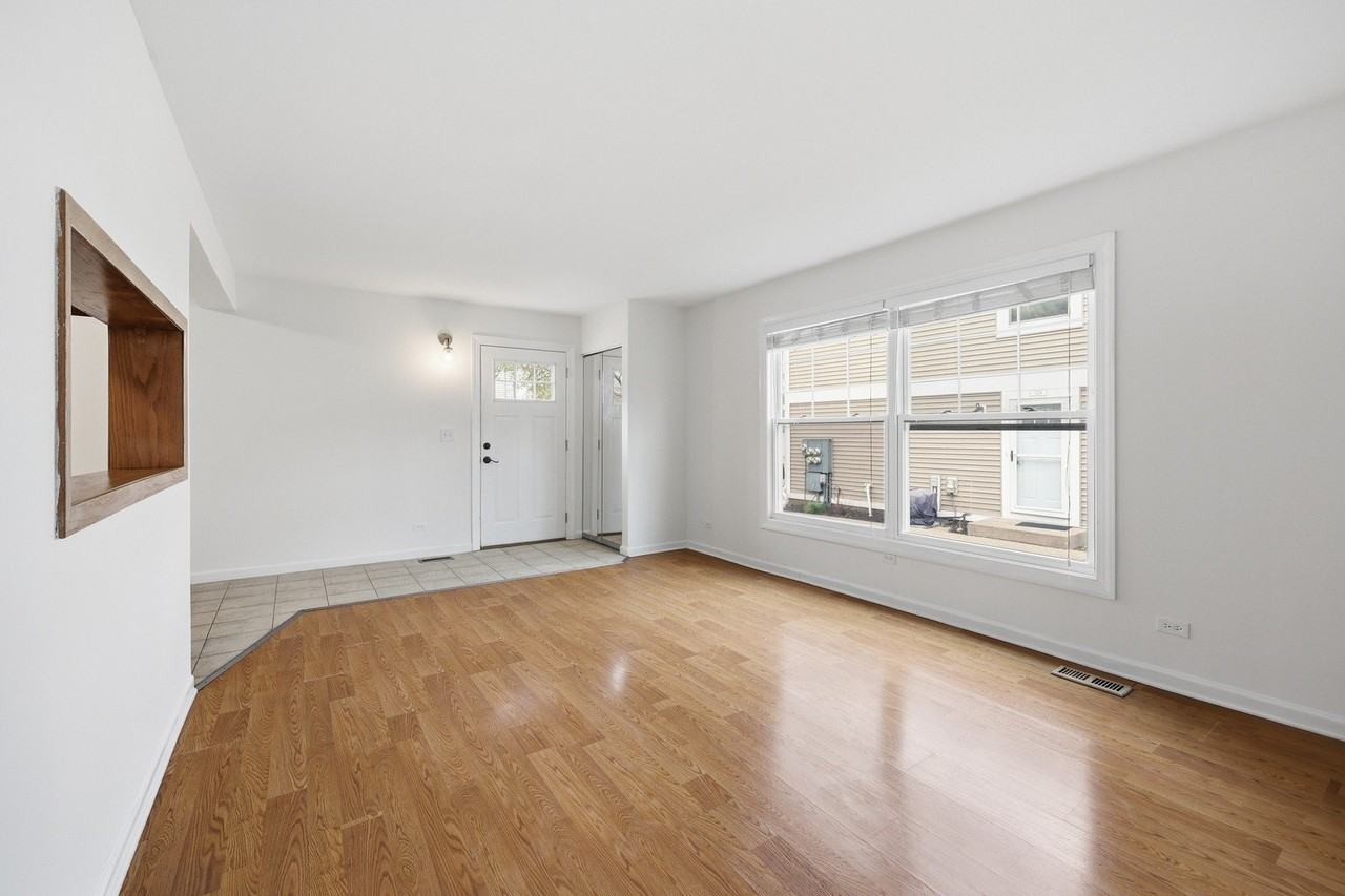 377 Farmingdale Cir #377 - Photo 6 of 21