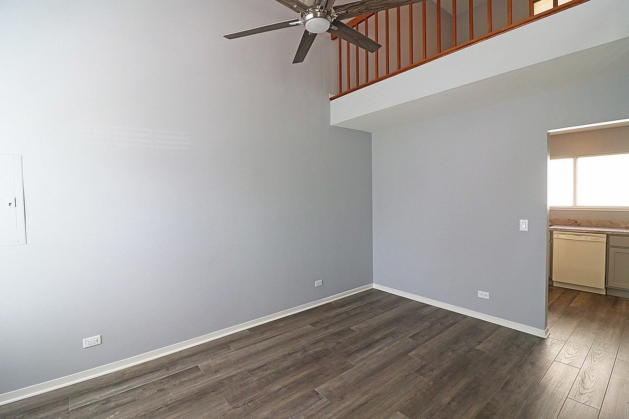 590 LeParc Circle - Photo 2 of 14