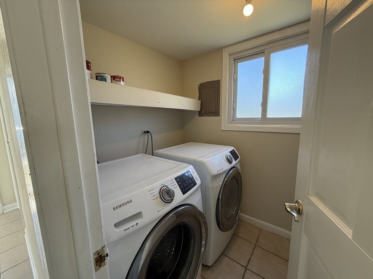 1874 Windward Ln - Photo 4 of 18