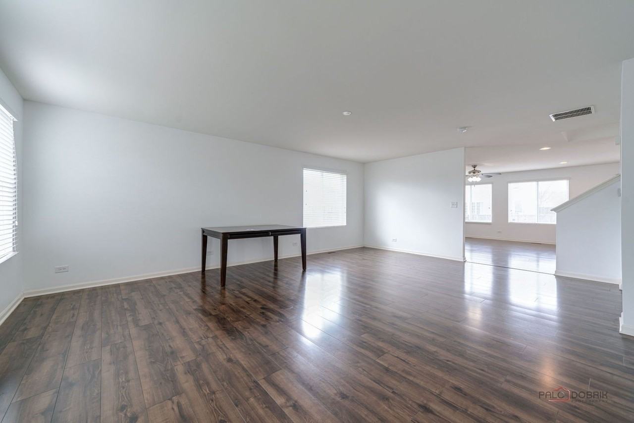 202 Minuet Cir - Photo 4 of 43