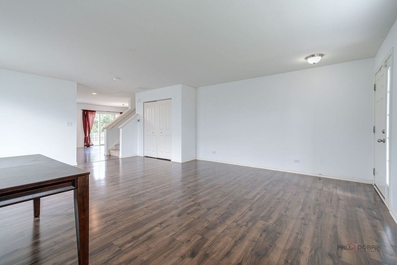 202 Minuet Cir - Photo 5 of 43