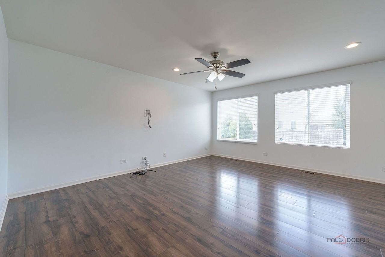 202 Minuet Cir - Photo 7 of 43