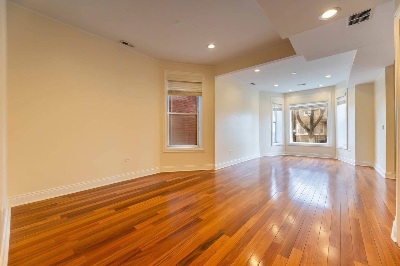 3827 W Flournoy St #1 - Photo 4 of 14