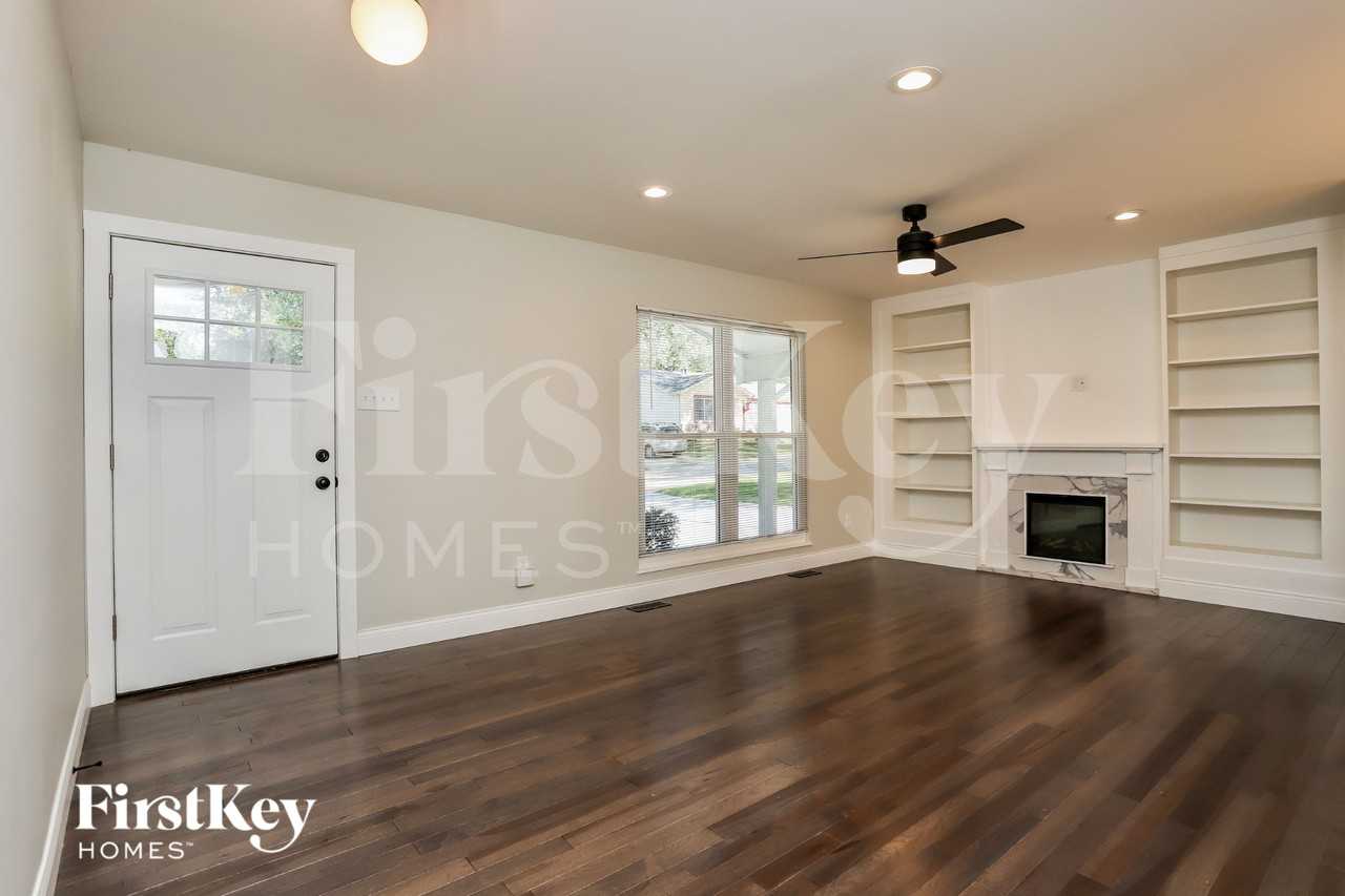 119 Bramblewood Dr - Photo 3 of 15