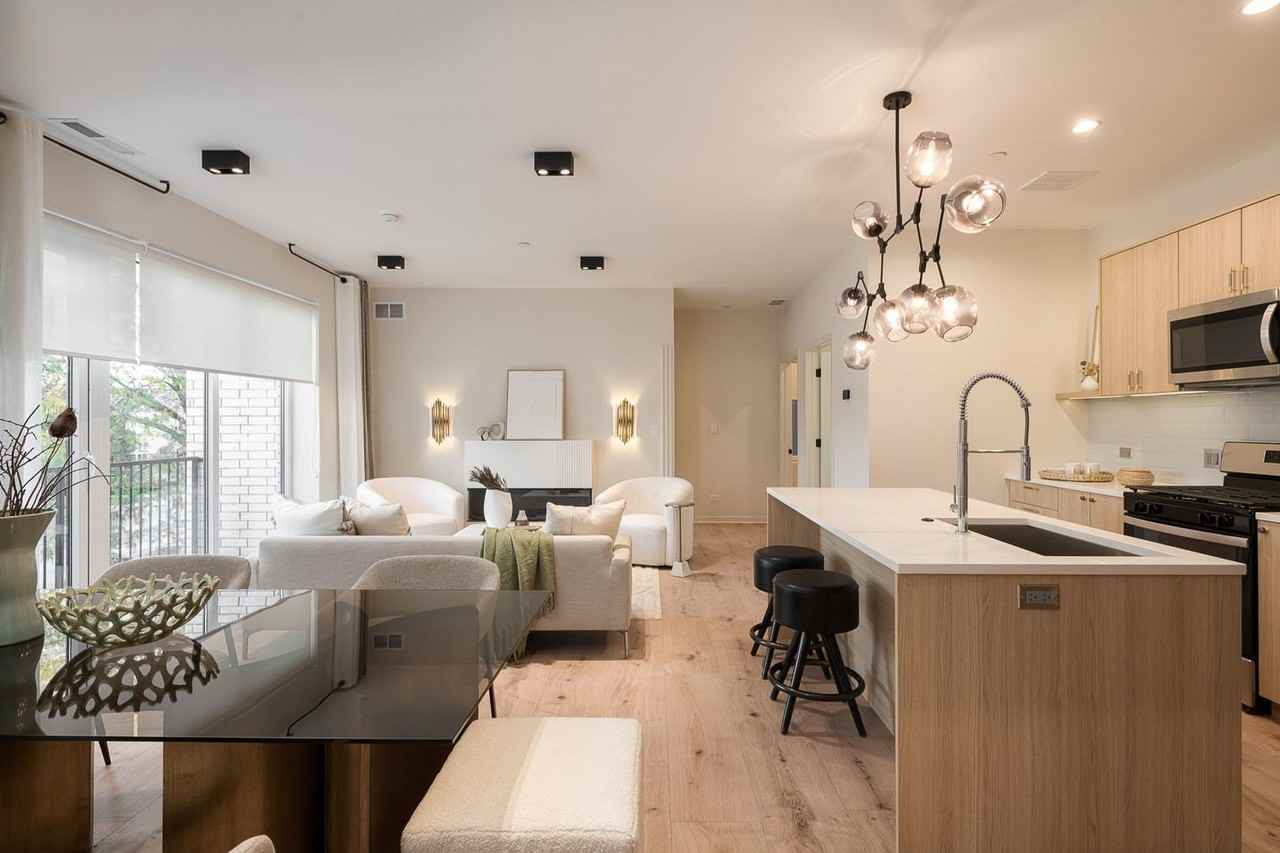 8007 Belmont Ave #301 - Photo 4 of 33