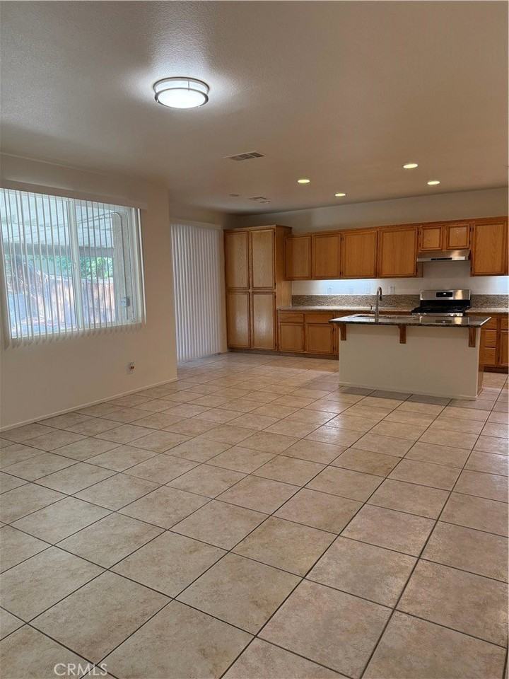 12429 Freeport Dr - Photo 6 of 21