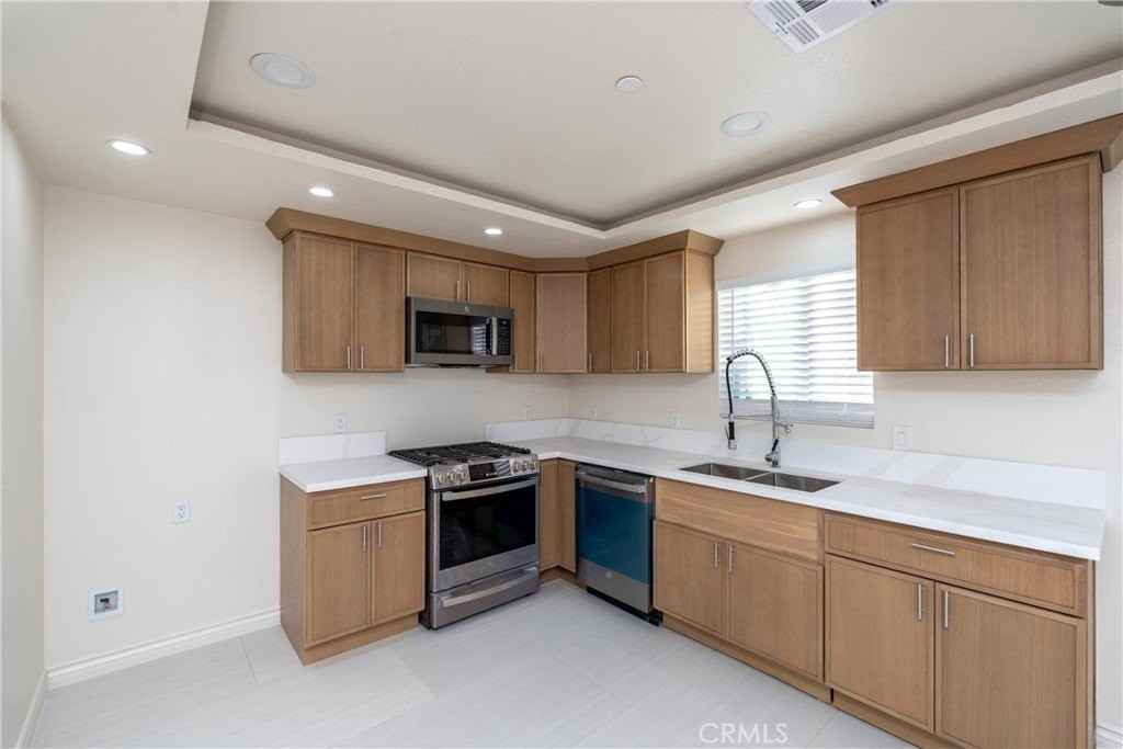 620 Silver Spur Way - Photo 4 of 22