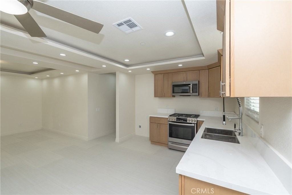 620 Silver Spur Way - Photo 5 of 22