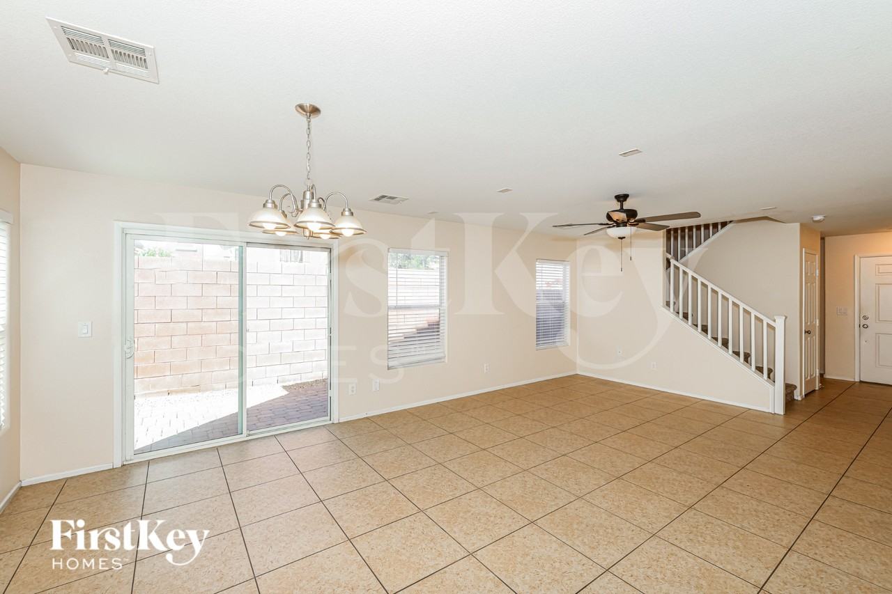 617 Brinkburn Point Ave - Photo 6 of 19