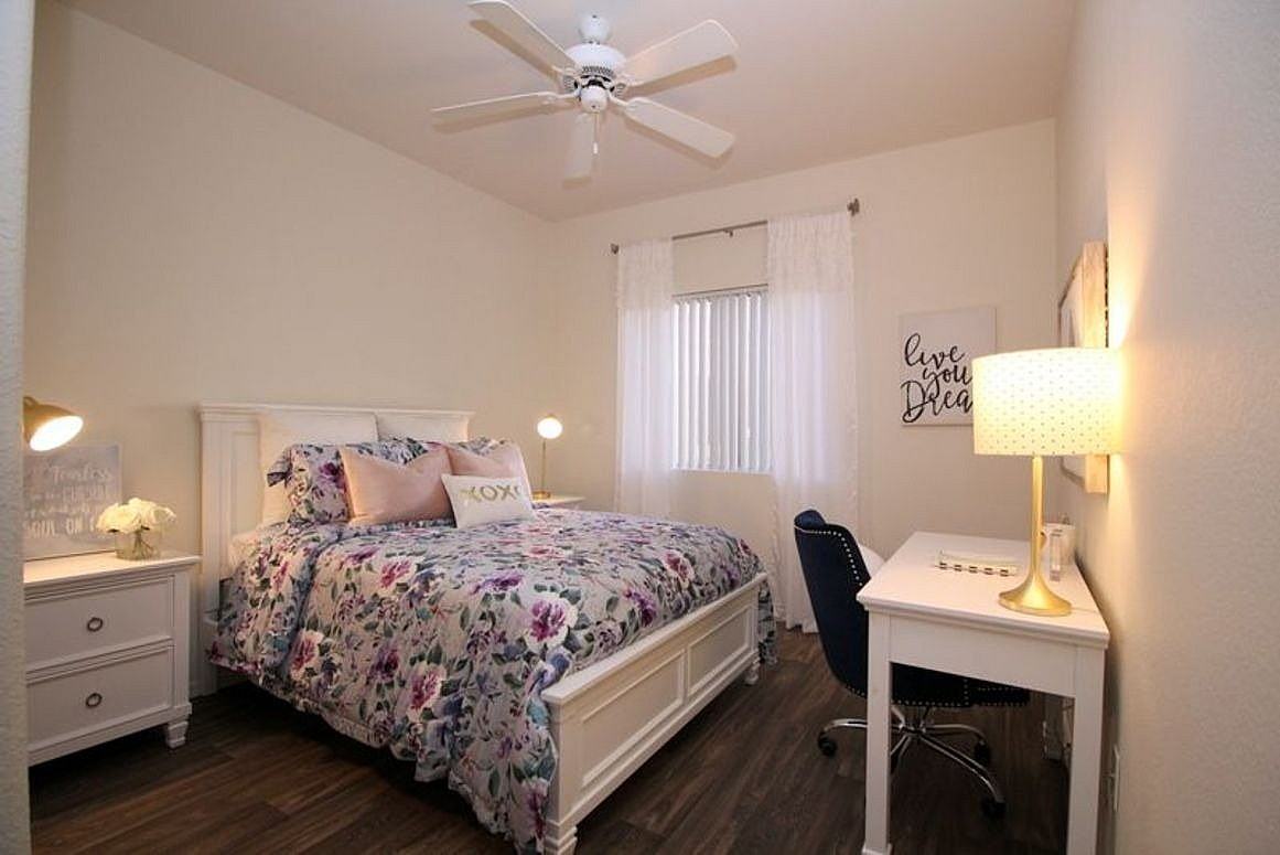 Maravilla - Photo 6 of 17