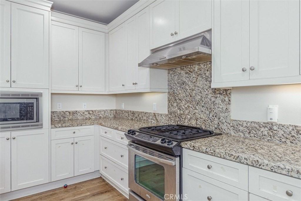 205 Mayfair - Photo 5 of 16