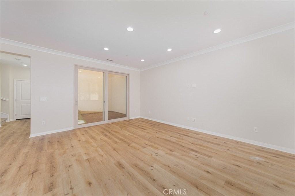 205 Mayfair - Photo 7 of 16