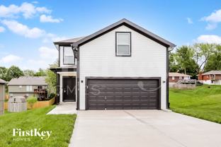 5015 N Wheeling Ave - Photo 1 of 1