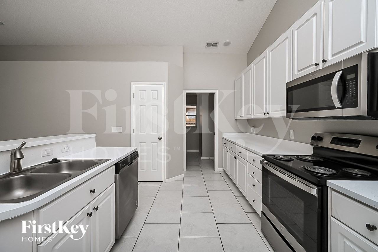 4318 Brooke Dr - Photo 4 of 15