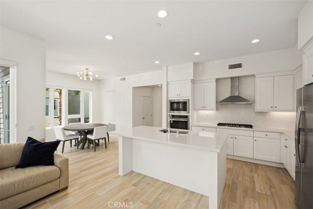 765 Doheny Way - Photo 4 of 22