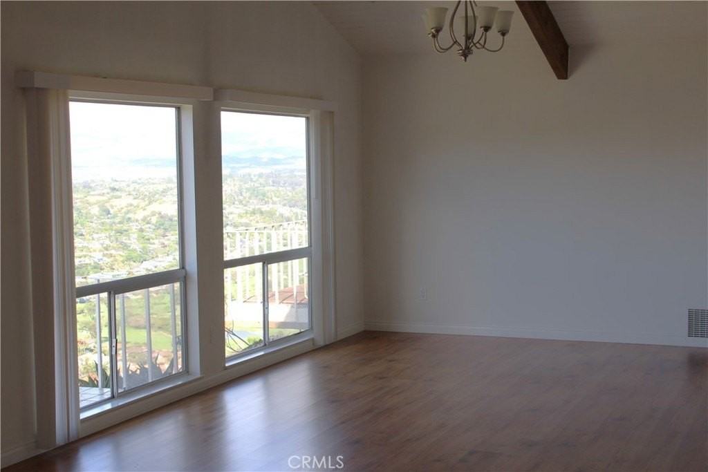 31066 Flying Cloud Dr - Photo 3 of 10