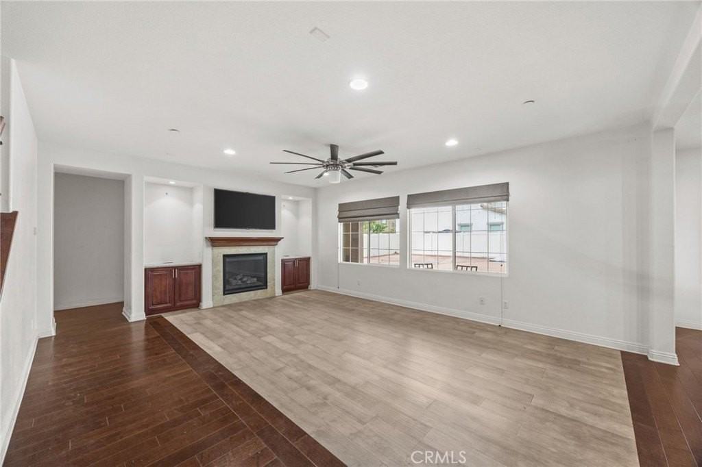 6894 Tourmaline Dr - Photo 2 of 25