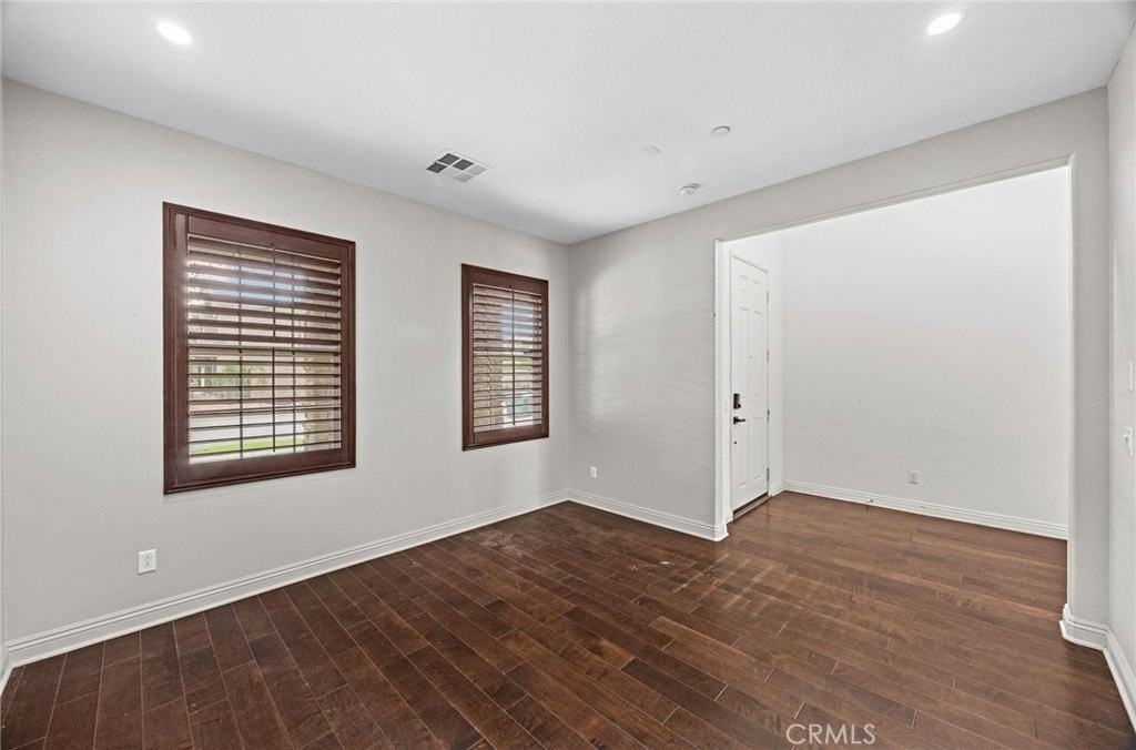 6894 Tourmaline Dr - Photo 3 of 25