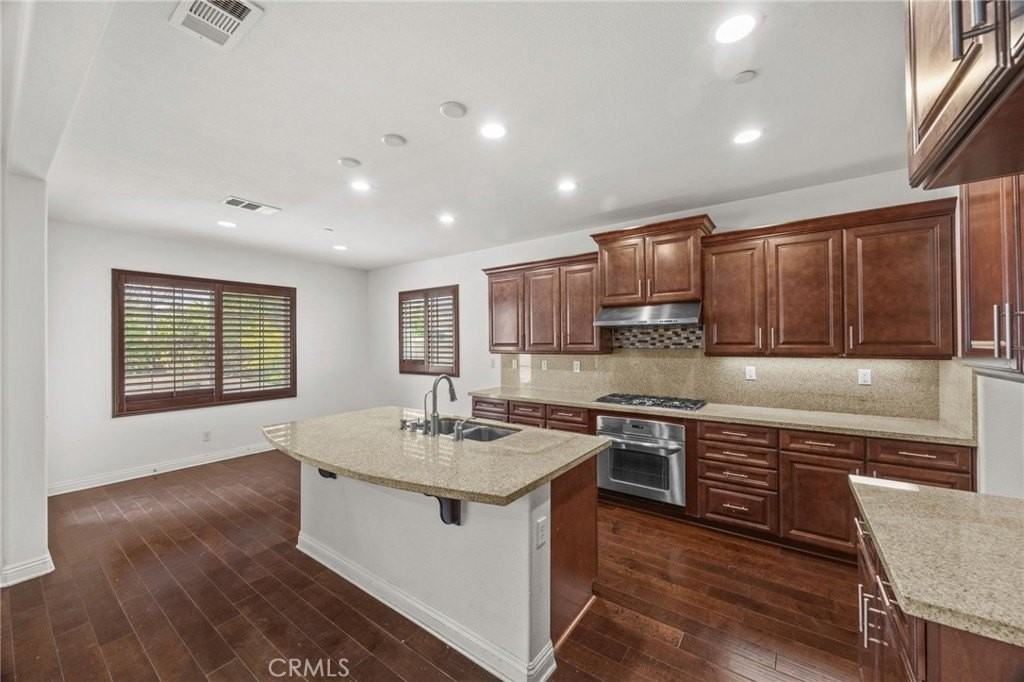 6894 Tourmaline Dr - Photo 4 of 25