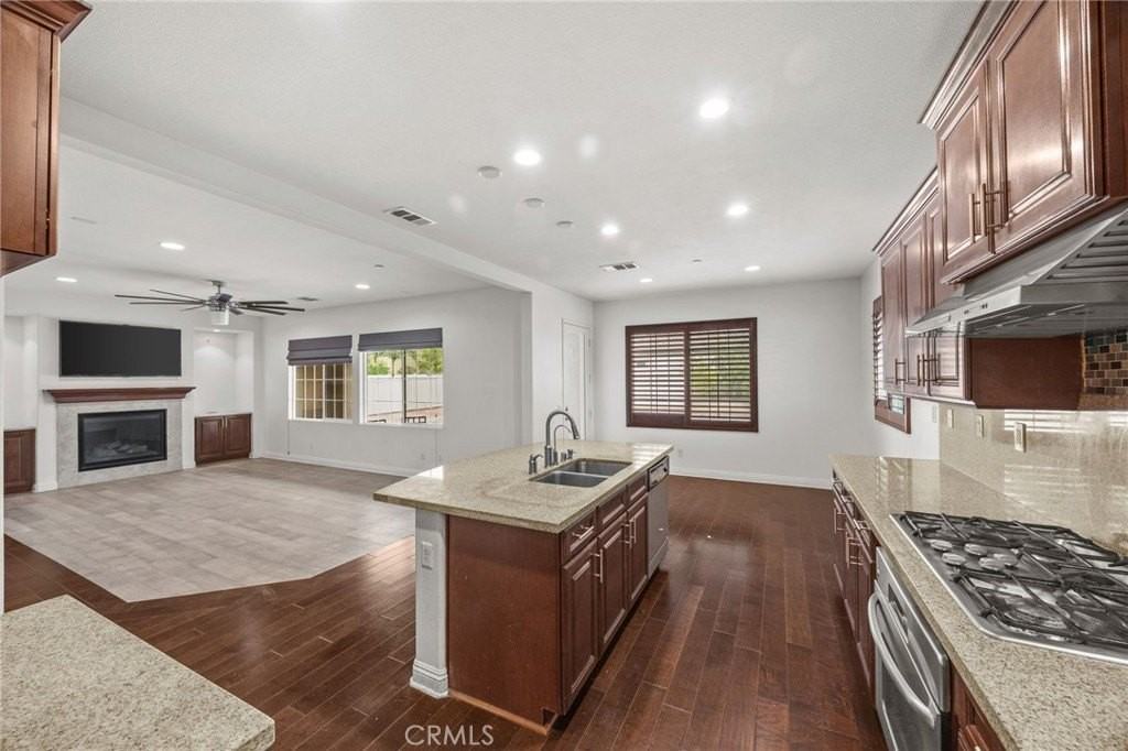 6894 Tourmaline Dr - Photo 7 of 25