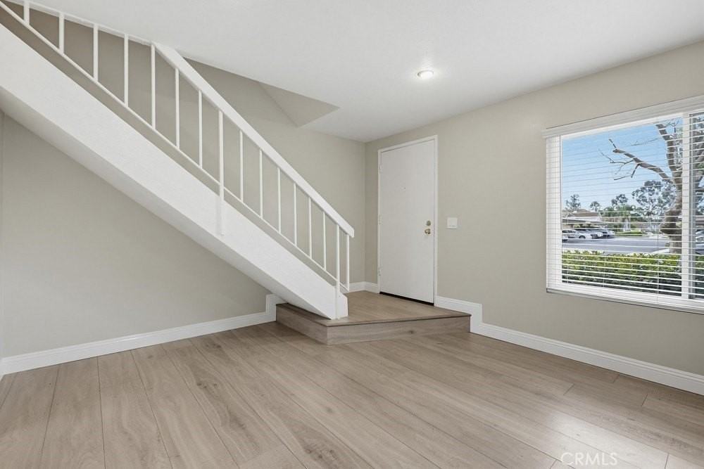 31 Briarwood - Photo 4 of 24