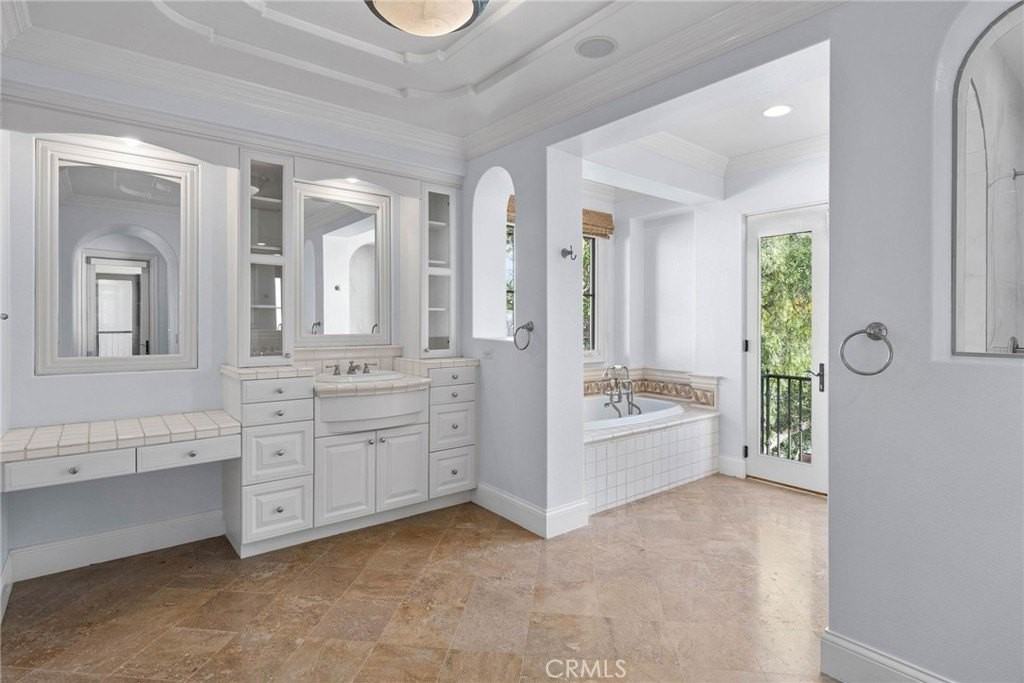 18 Tasman Sea - Photo 7 of 10