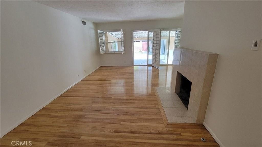 6508 Belmar Ave - Photo 2 of 28