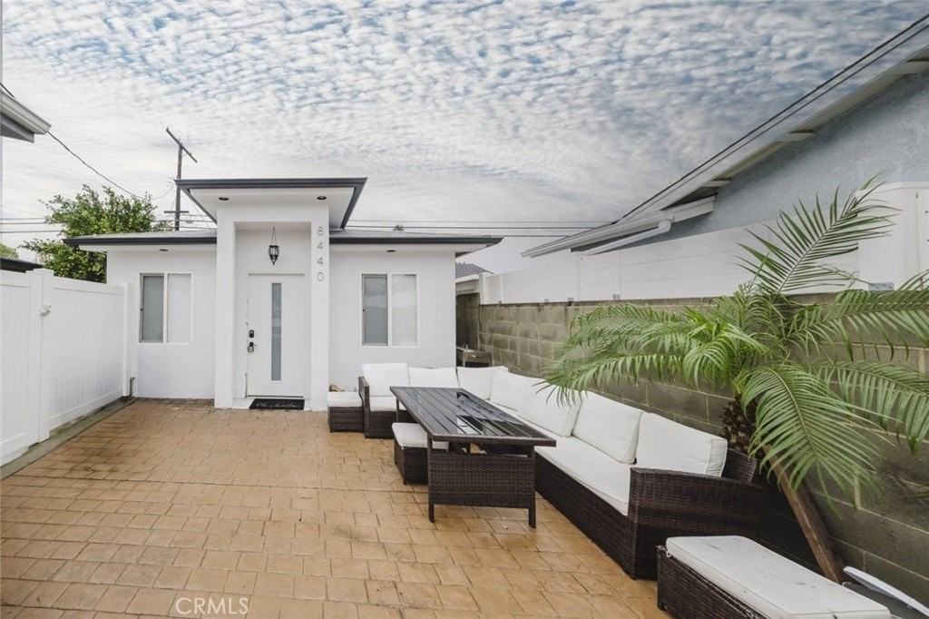 8440 Costello Ave - Photo 5 of 22