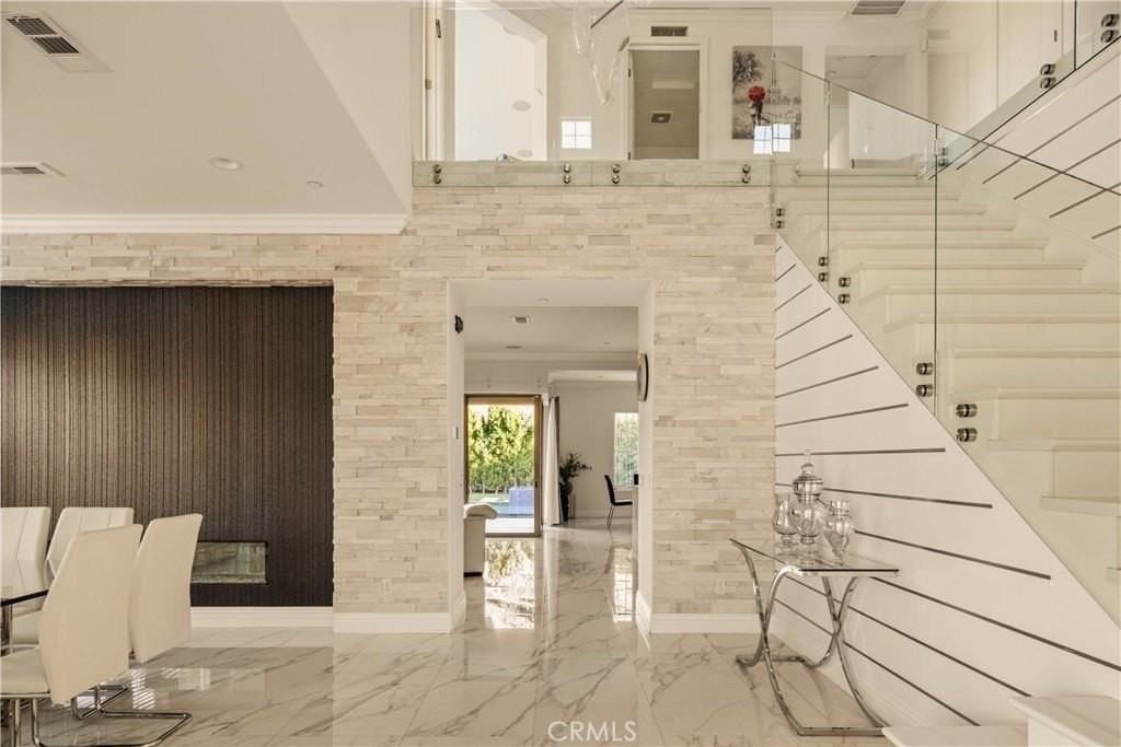 24320 Sterling Ranch Rd - Photo 5 of 45