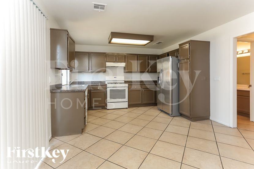 6114 Flowering Plum Ave - Photo 5 of 16