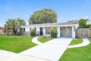 featured image of 772 Cadez St Ne