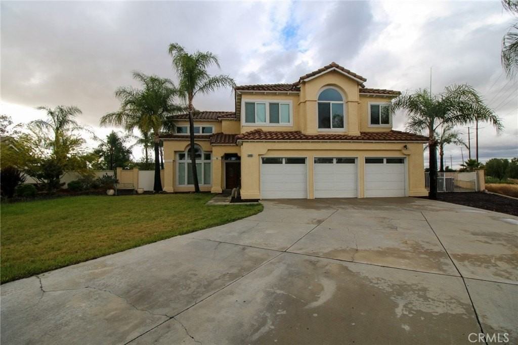 30499 Covecrest Cir - Photo 4 of 40