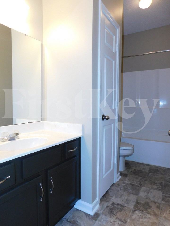 9279 Windy Meadow Ln - Photo 5 of 18