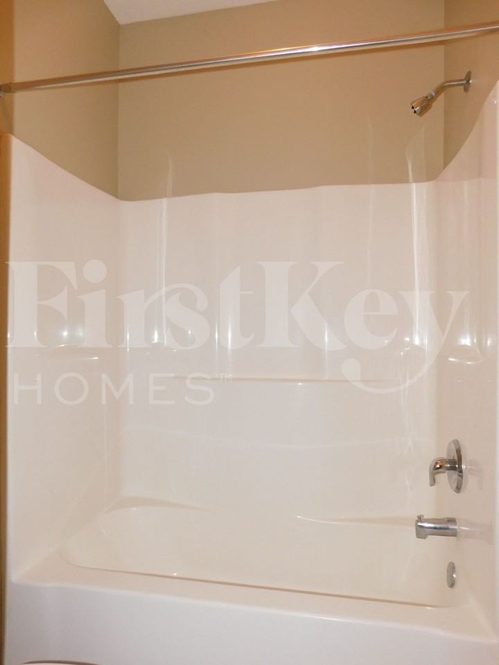 9279 Windy Meadow Ln - Photo 6 of 18