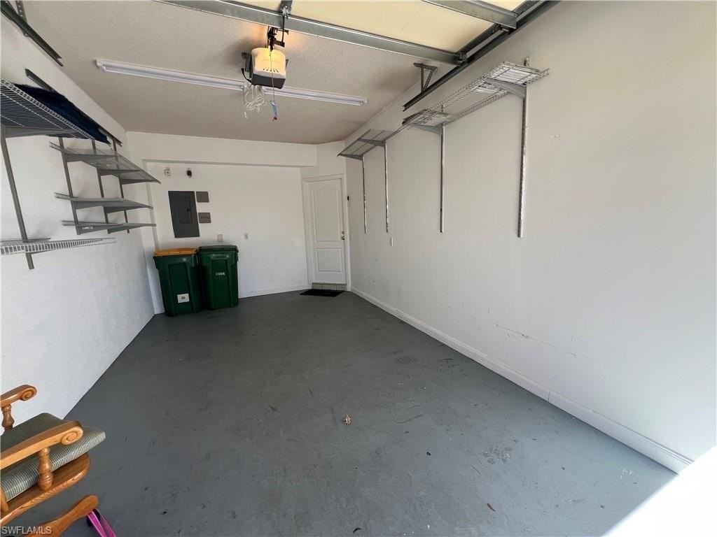 5365 Cove Cir #125 - Photo 5 of 36