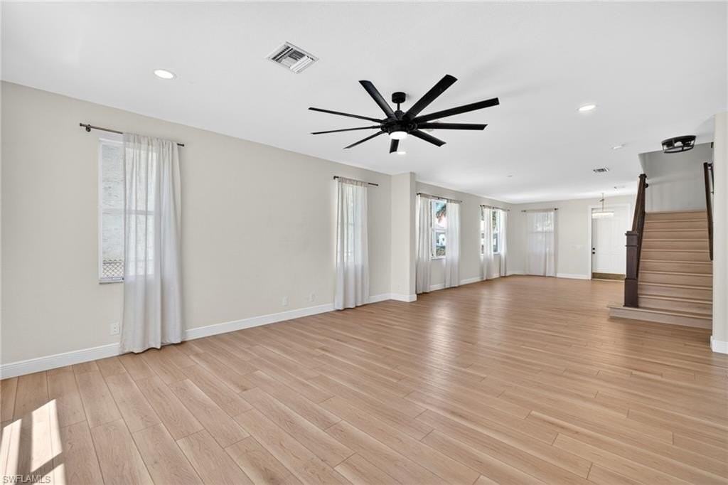 9734 Silvercreek Ct - Photo 3 of 41