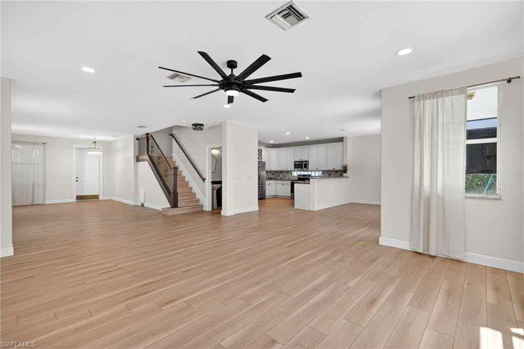 9734 Silvercreek Ct - Photo 4 of 41