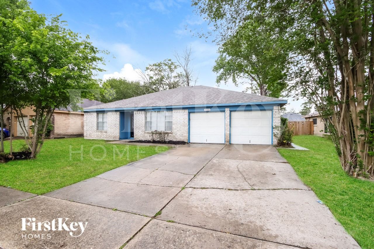 7123 Foxmar Ln - Photo 2 of 19