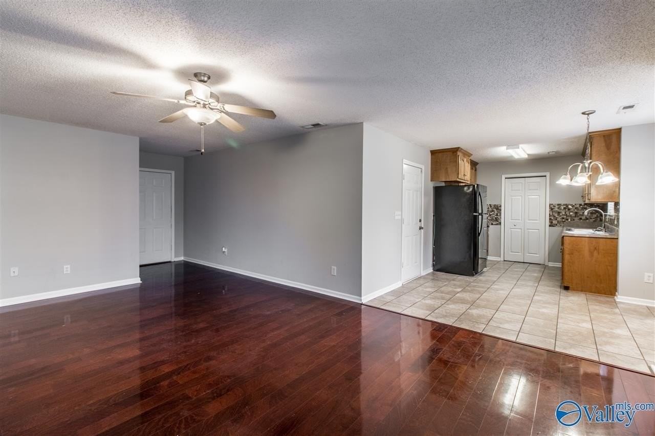 123 Ann Bradley Dr - Photo 7 of 22