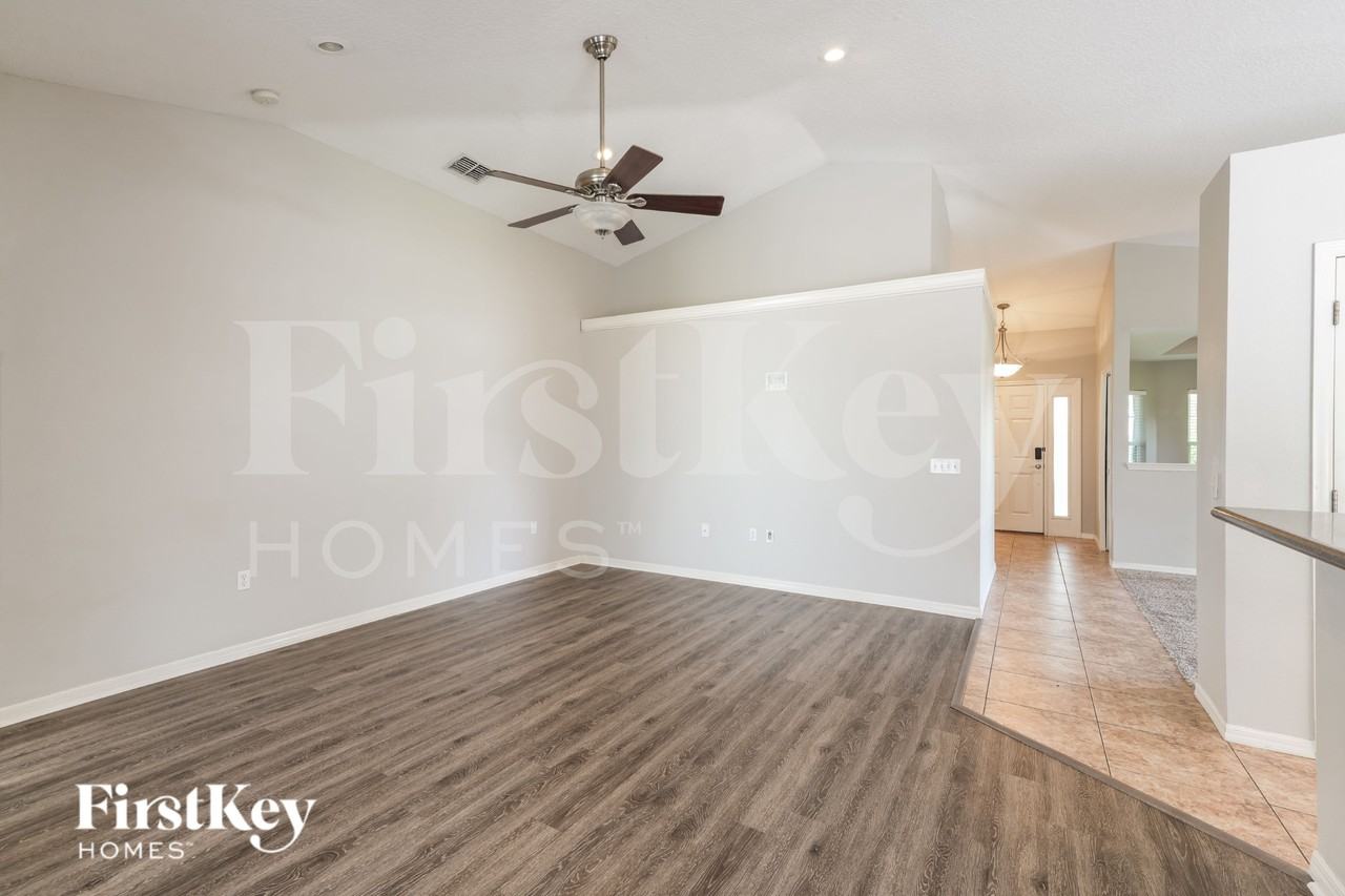 6810 Eagle Ridge Loop - Photo 2 of 16