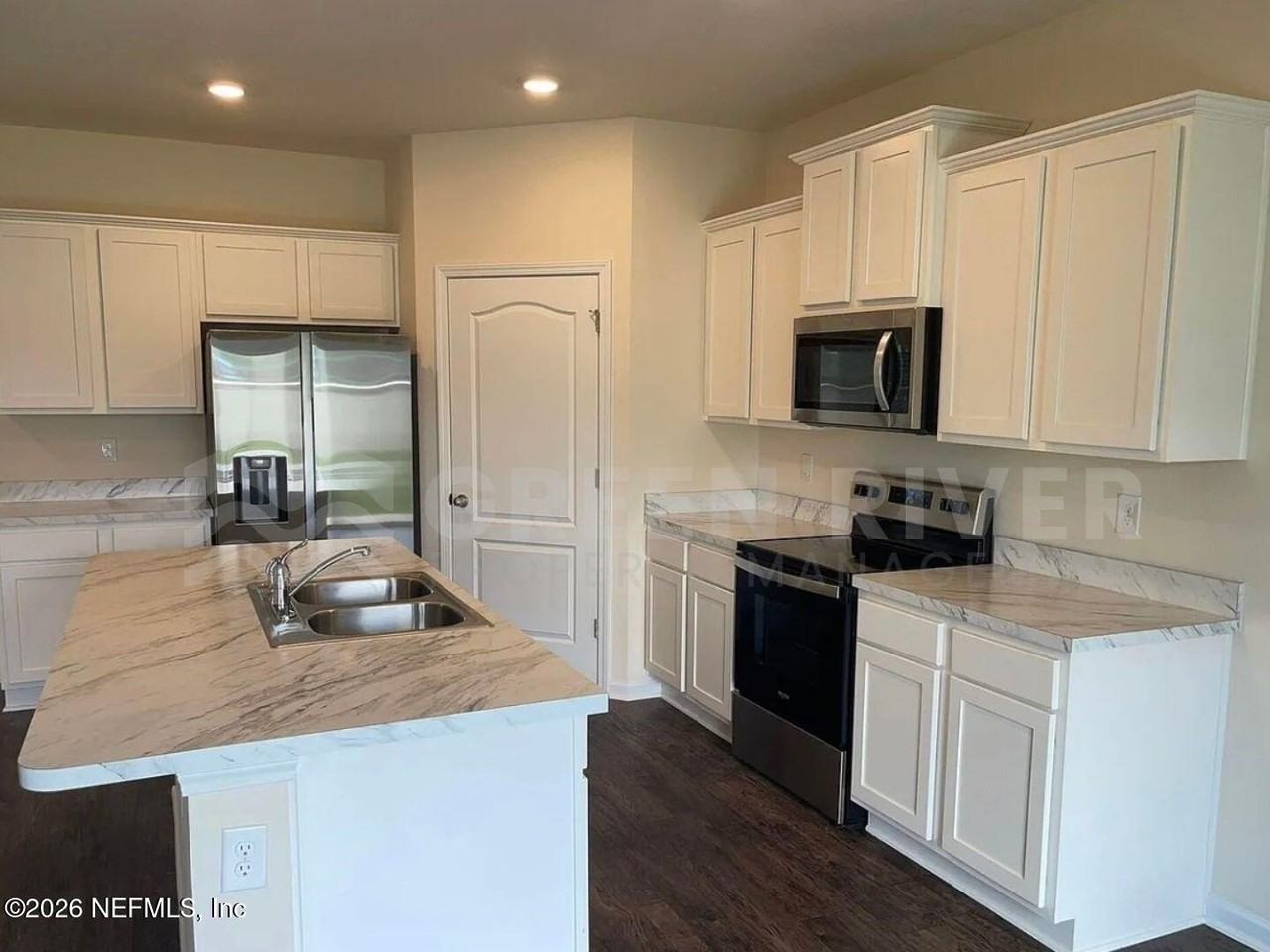 2077 Denton Trce - Photo 6 of 30