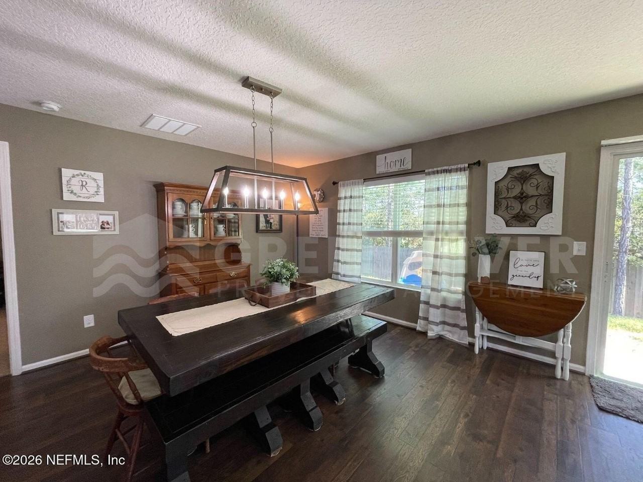 15366 Bareback Dr - Photo 7 of 25