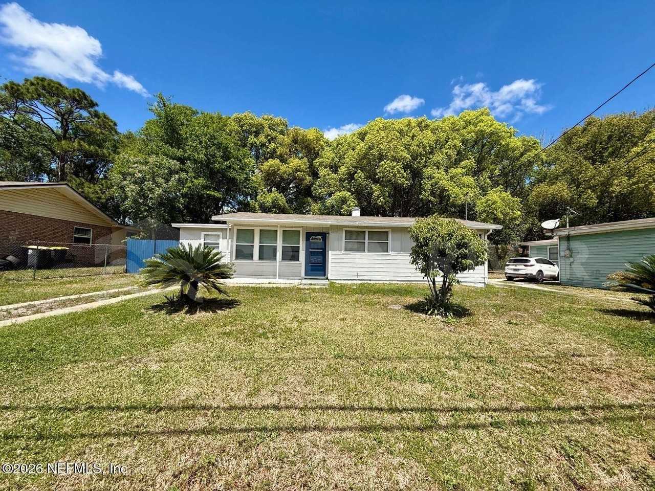 4623 Suffolk Ave - Photo 2 of 31