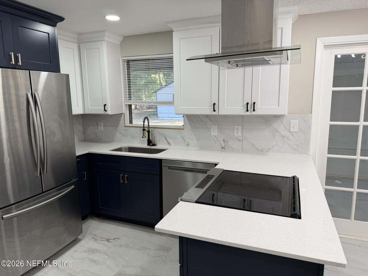 85064 Radio Ave - Photo 5 of 27